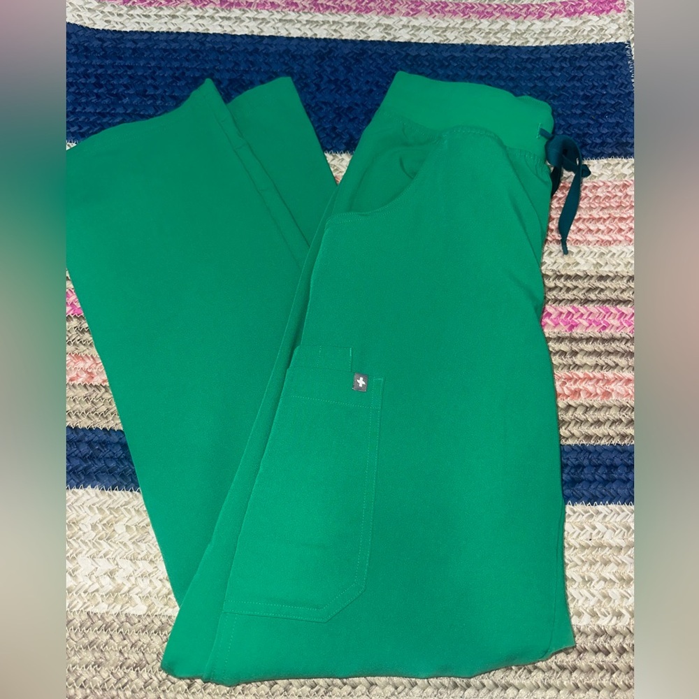 Figs Green Straight Leg Scrub Pants